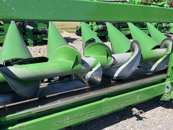 Image of John Deere 708C equipment image 2