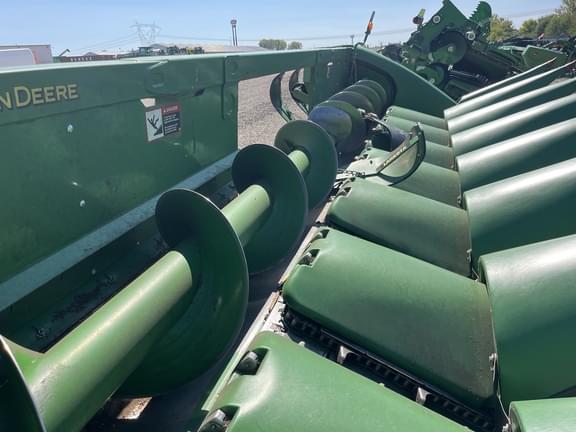 Image of John Deere 708C equipment image 3