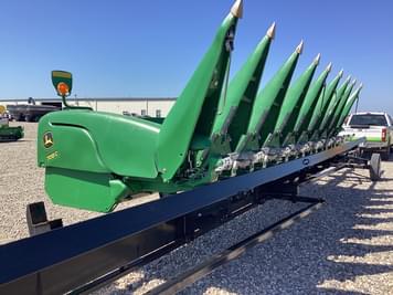Main image John Deere 708C