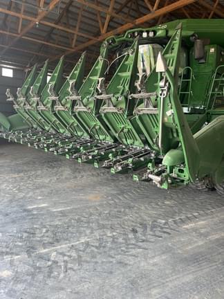 Image of John Deere 708C Image 0