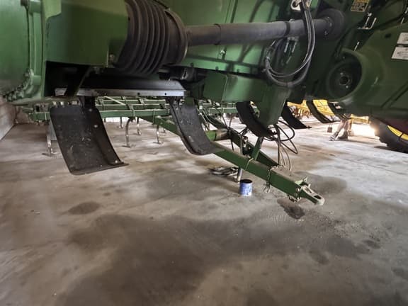 Image of John Deere 708C equipment image 4