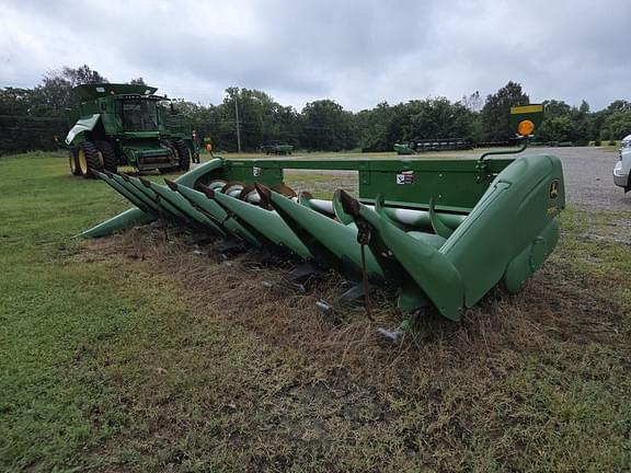 Image of John Deere 708C equipment image 2