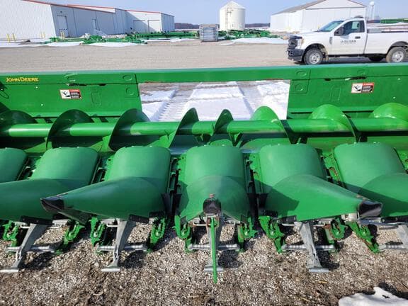 Image of John Deere 708C equipment image 2