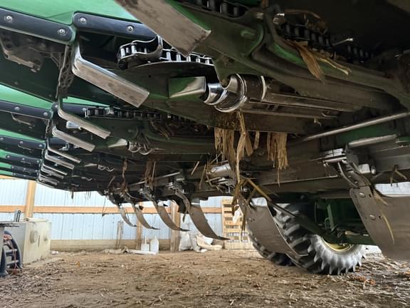 Image of John Deere 708C equipment image 3