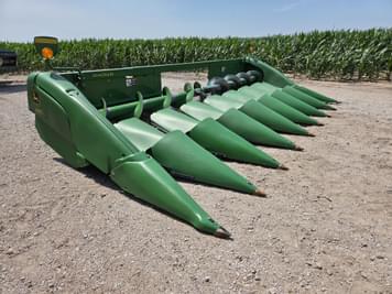 Main image John Deere 708C