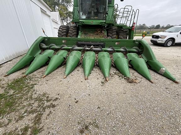 Image of John Deere 708C equipment image 4