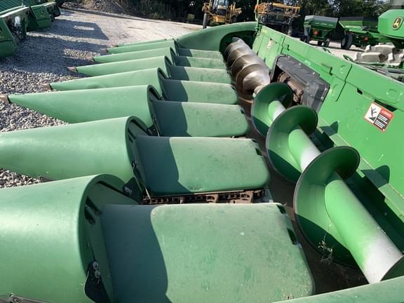 Image of John Deere 708C equipment image 2