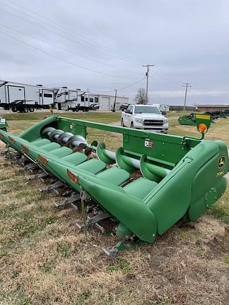 Image of John Deere 708C equipment image 3