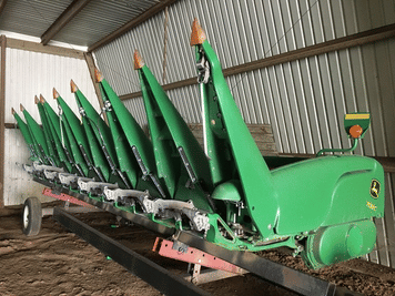 Main image John Deere 708C