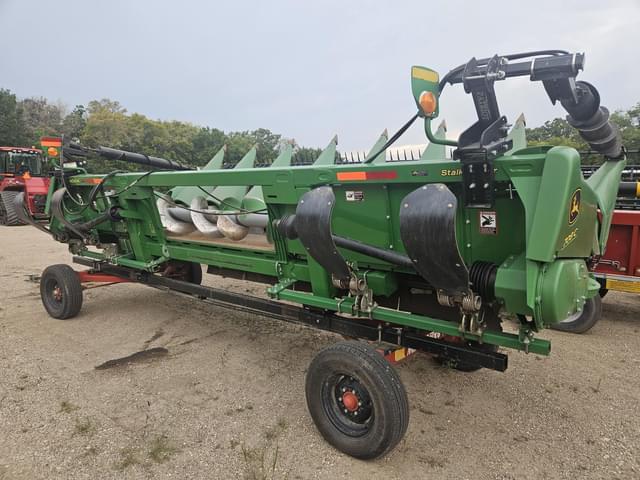 Image of John Deere 708C equipment image 2