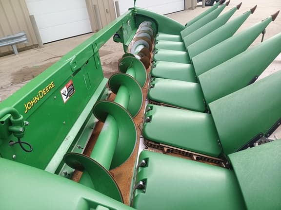 Image of John Deere 708C equipment image 3