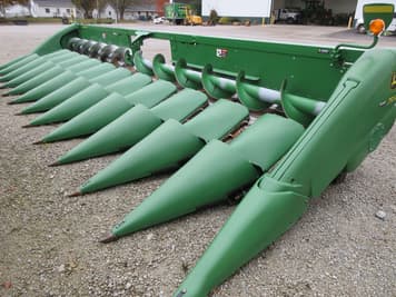 Main image John Deere 712C