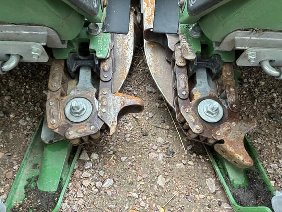 Image of John Deere 712C equipment image 3