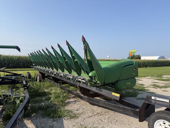 Image of John Deere 712C Primary image