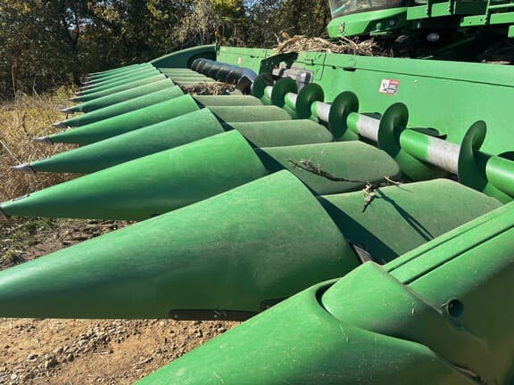 Image of John Deere 712C equipment image 2