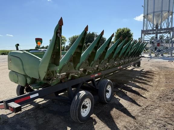Image of John Deere 712C equipment image 2