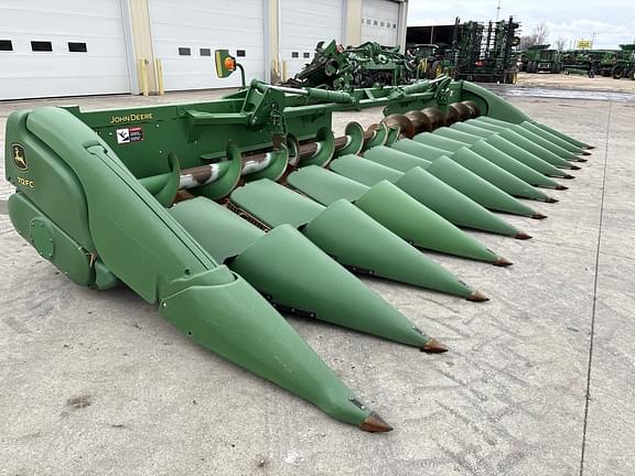 Image of John Deere 712FC Primary image