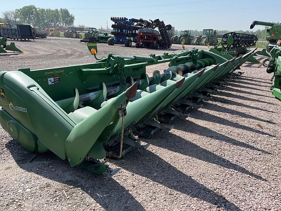 Image of John Deere 712FC Primary image