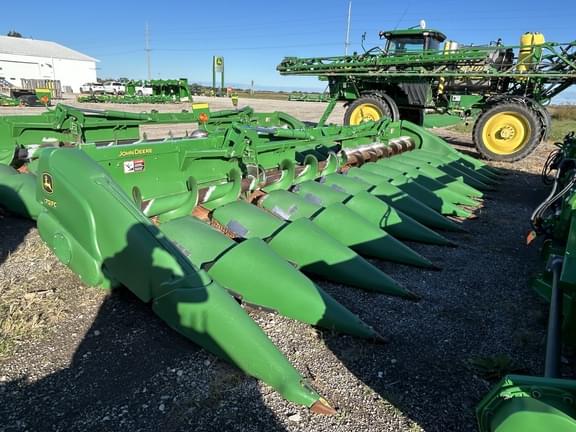 Image of John Deere 712FC equipment image 1