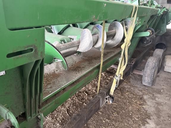 Image of John Deere 712FC equipment image 3