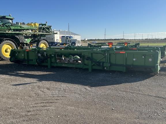 Image of John Deere 712FC equipment image 2