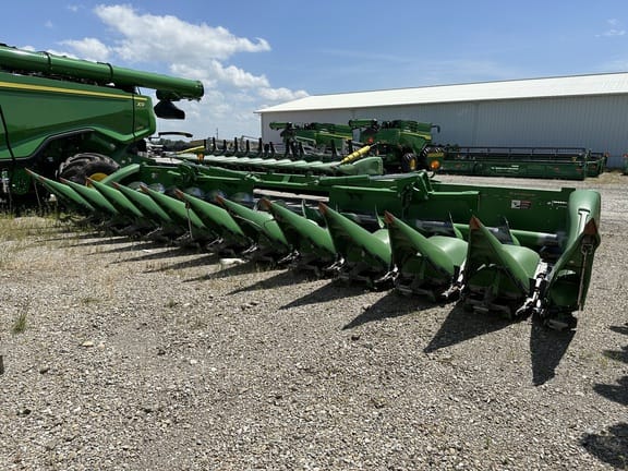 Main image John Deere 712FC