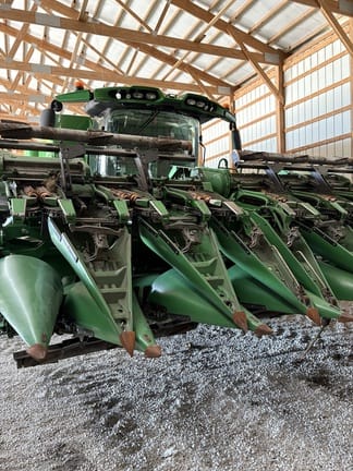 2019 John Deere 712FC Equipment Image0