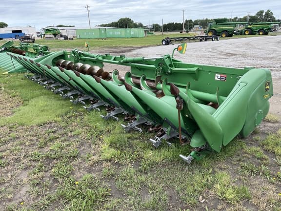 Image of John Deere 712FC equipment image 1