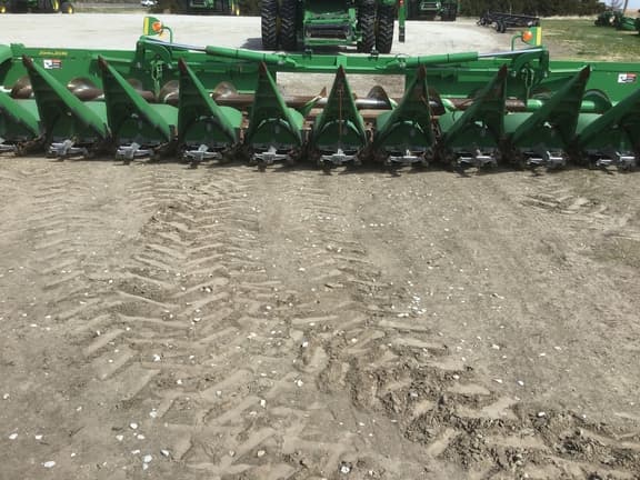 Image of John Deere 712FC equipment image 3