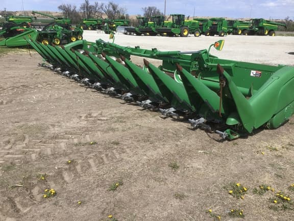 Image of John Deere 712FC Primary image