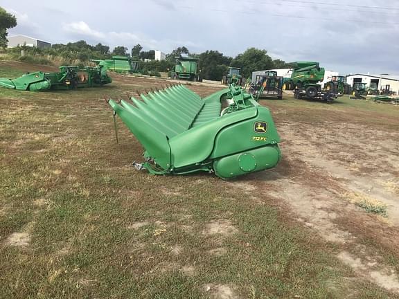 Image of John Deere 712FC equipment image 1