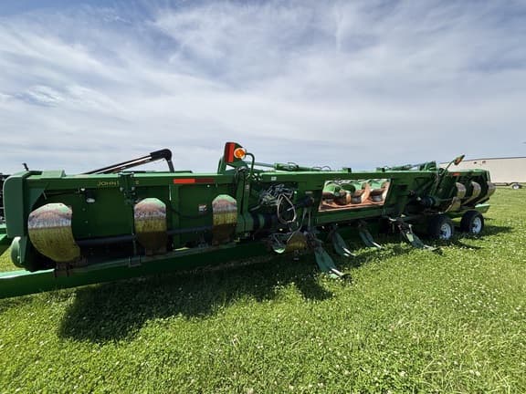 Image of John Deere 712FC equipment image 3