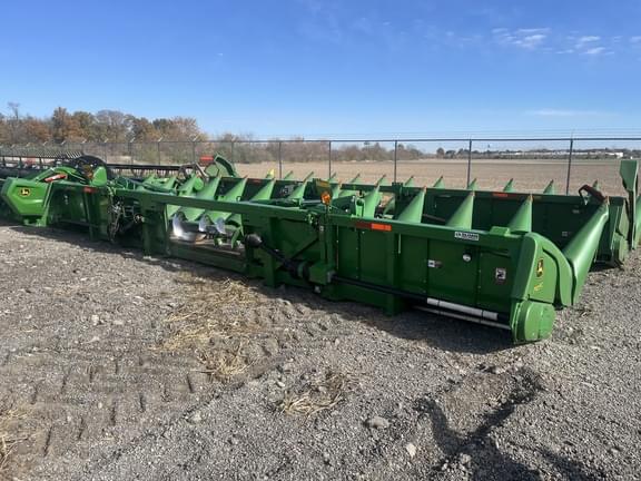 Image of John Deere 712FC equipment image 3