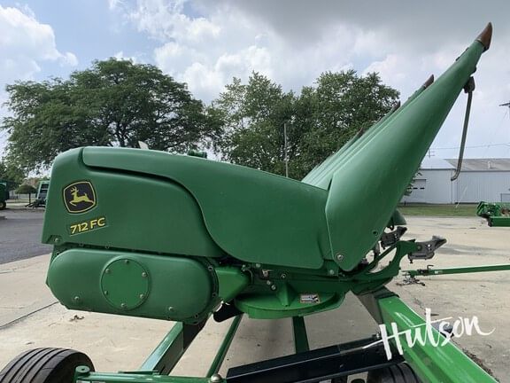 2019 John Deere 712FC Equipment Image0
