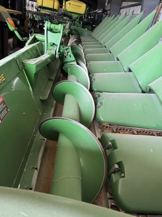 Image of John Deere 712FC Primary image