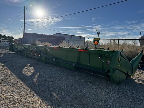 Image of John Deere 716C equipment image 4