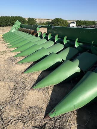 Image of John Deere 716C Primary image