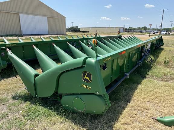Image of John Deere 716C equipment image 1