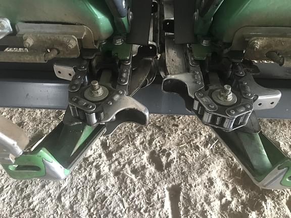 Image of John Deere 716C equipment image 4