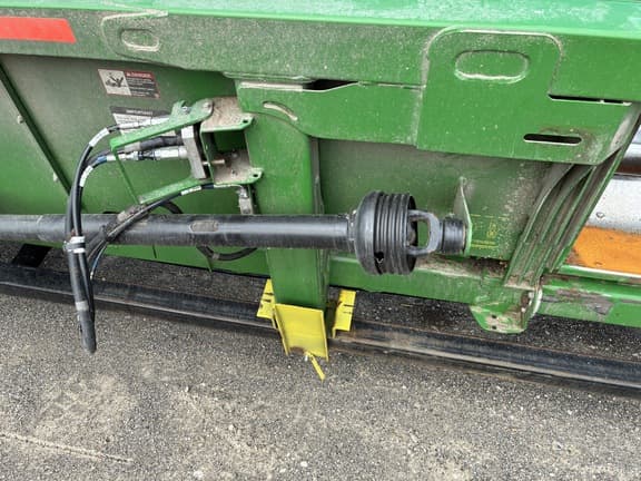 Image of John Deere 716C equipment image 3