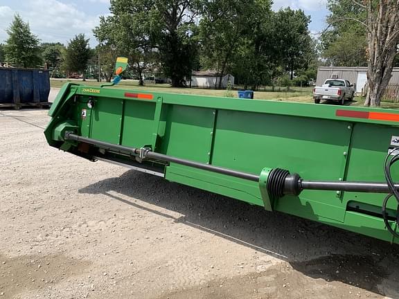 Image of John Deere 716C equipment image 2