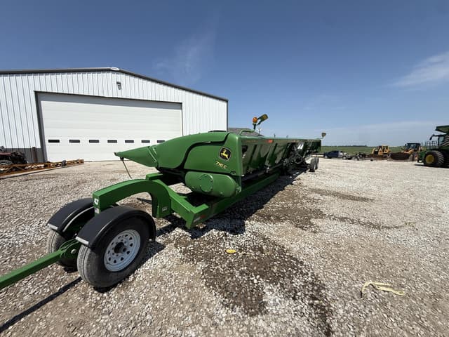 Image of John Deere 716C equipment image 2