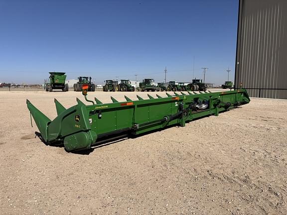 Image of John Deere 716C equipment image 2