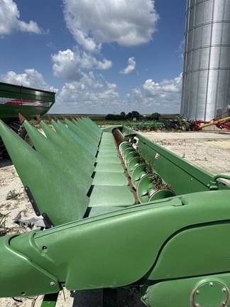 Main image John Deere 716C