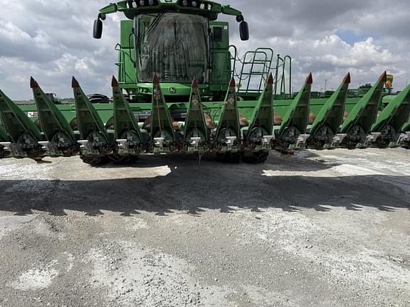 Image of John Deere 718C equipment image 3