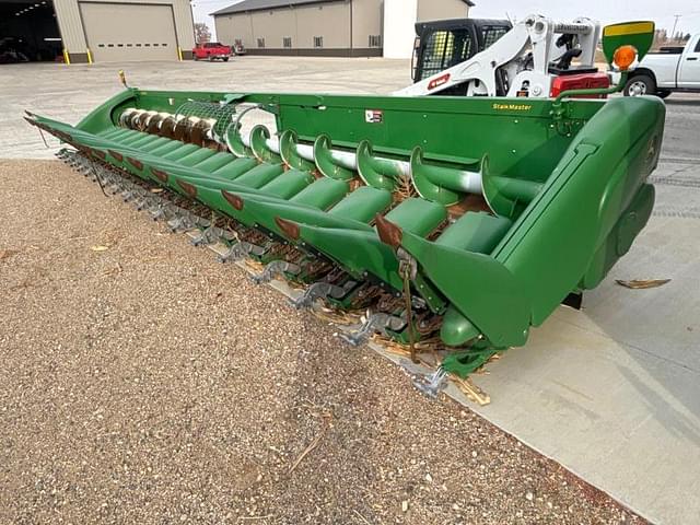 Image of John Deere 718C equipment image 3