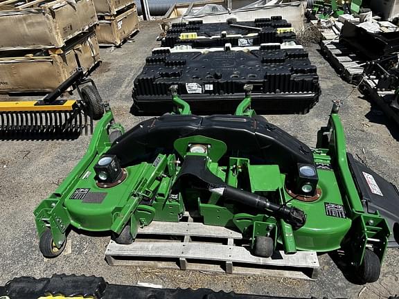 Image of John Deere V-Flex Mower Deck equipment image 2