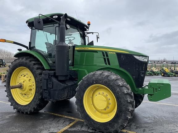 Image of John Deere 7210R equipment image 2