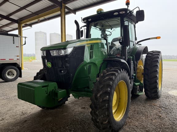 Image of John Deere 7210R equipment image 1