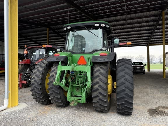 Image of John Deere 7210R equipment image 2